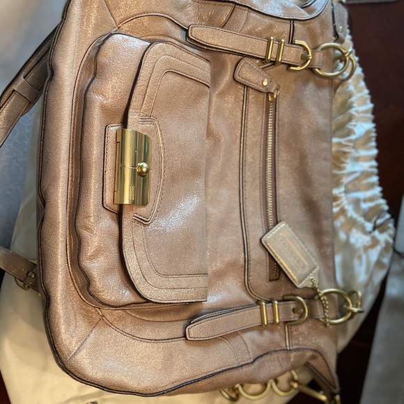 Authentic Coach handbag - Picture 2 of 7